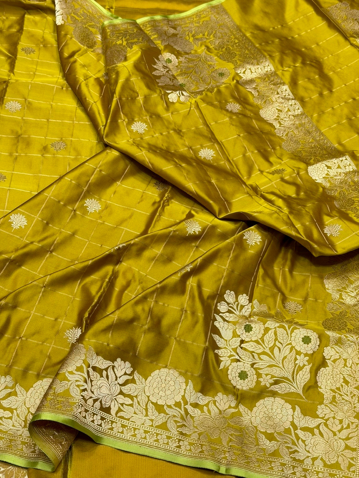 Mustard Yellow Handwoven Pure Banarasi Mashru Satin Silk Saree