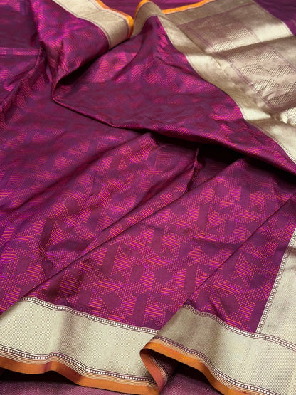 Wine Handwoven Pure Banarasi Satin Tanchoi Silk Saree – Kadwa Weave | Authentic Banaras Handloom