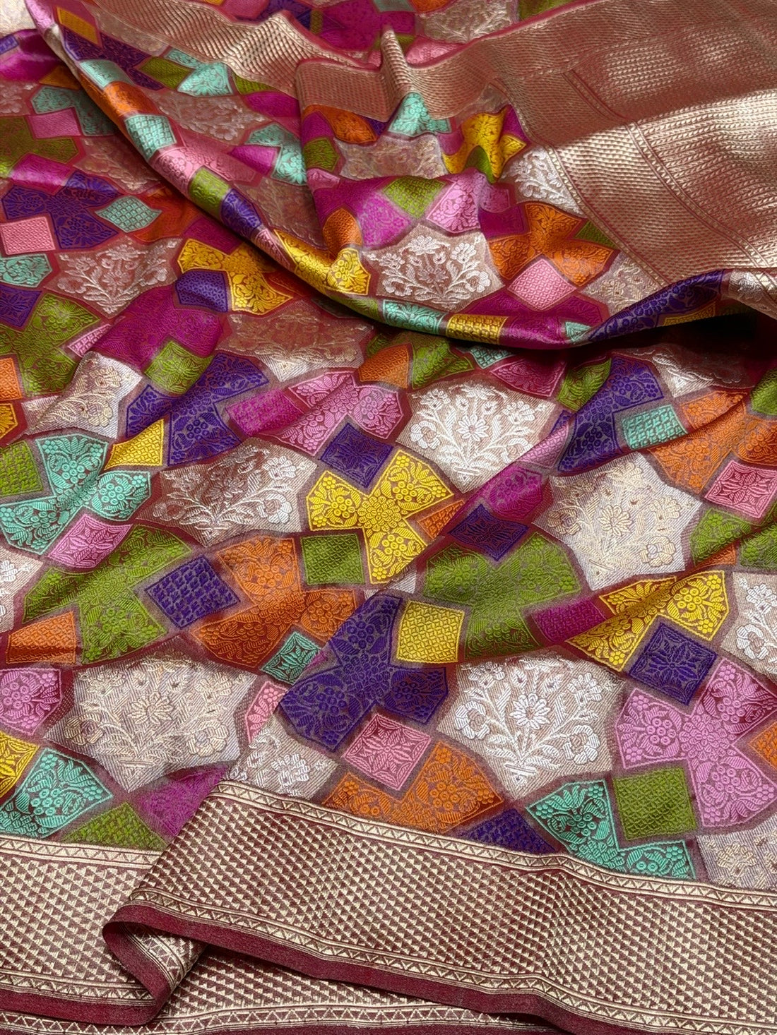 Wine Red Handwoven Pure Banarasi Rangkaat Silk Saree – Meenakari Design, Pure Katan-Mulberry Silk