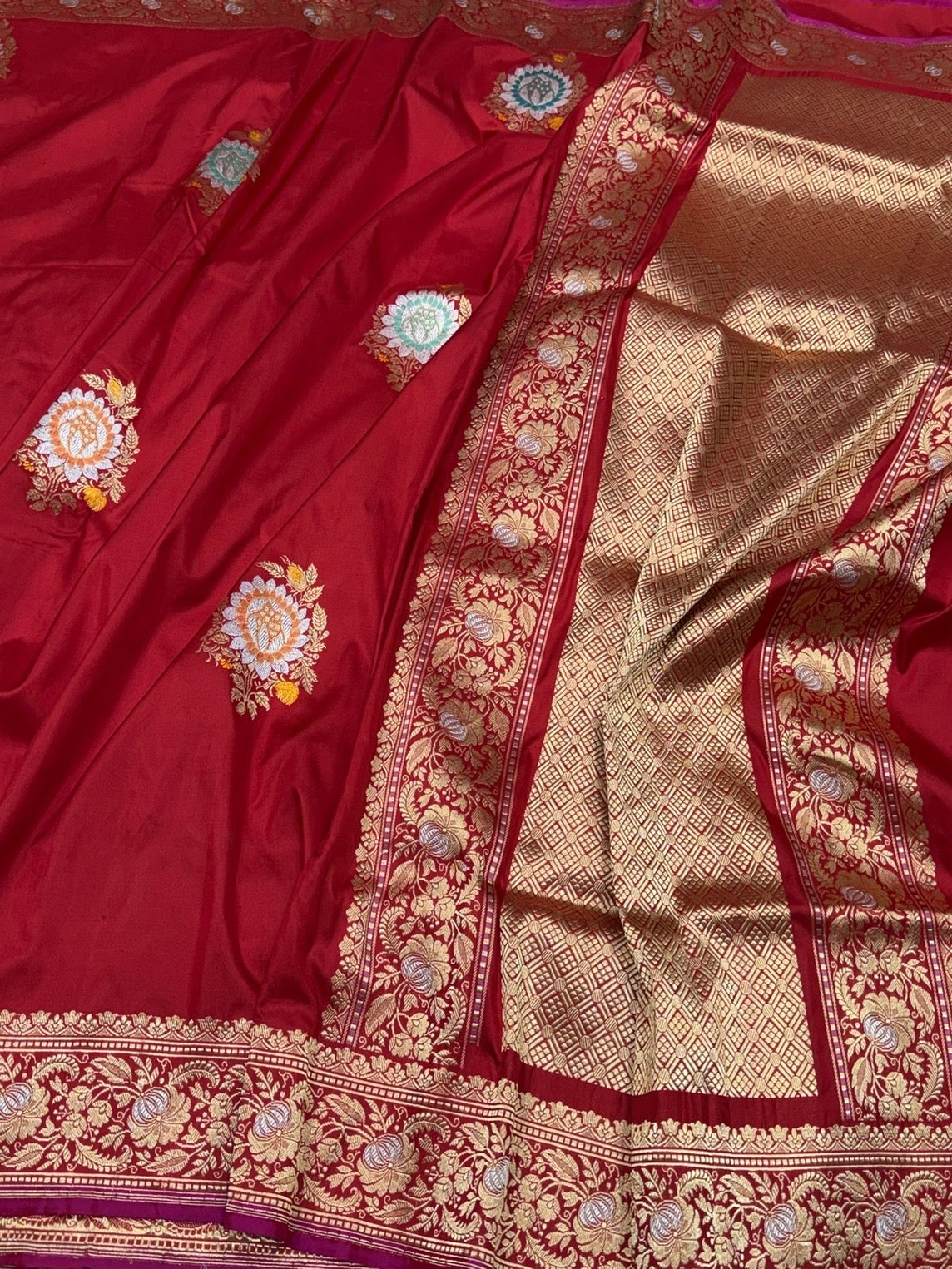 Red Handwoven Pure Silk Banarasi Saree