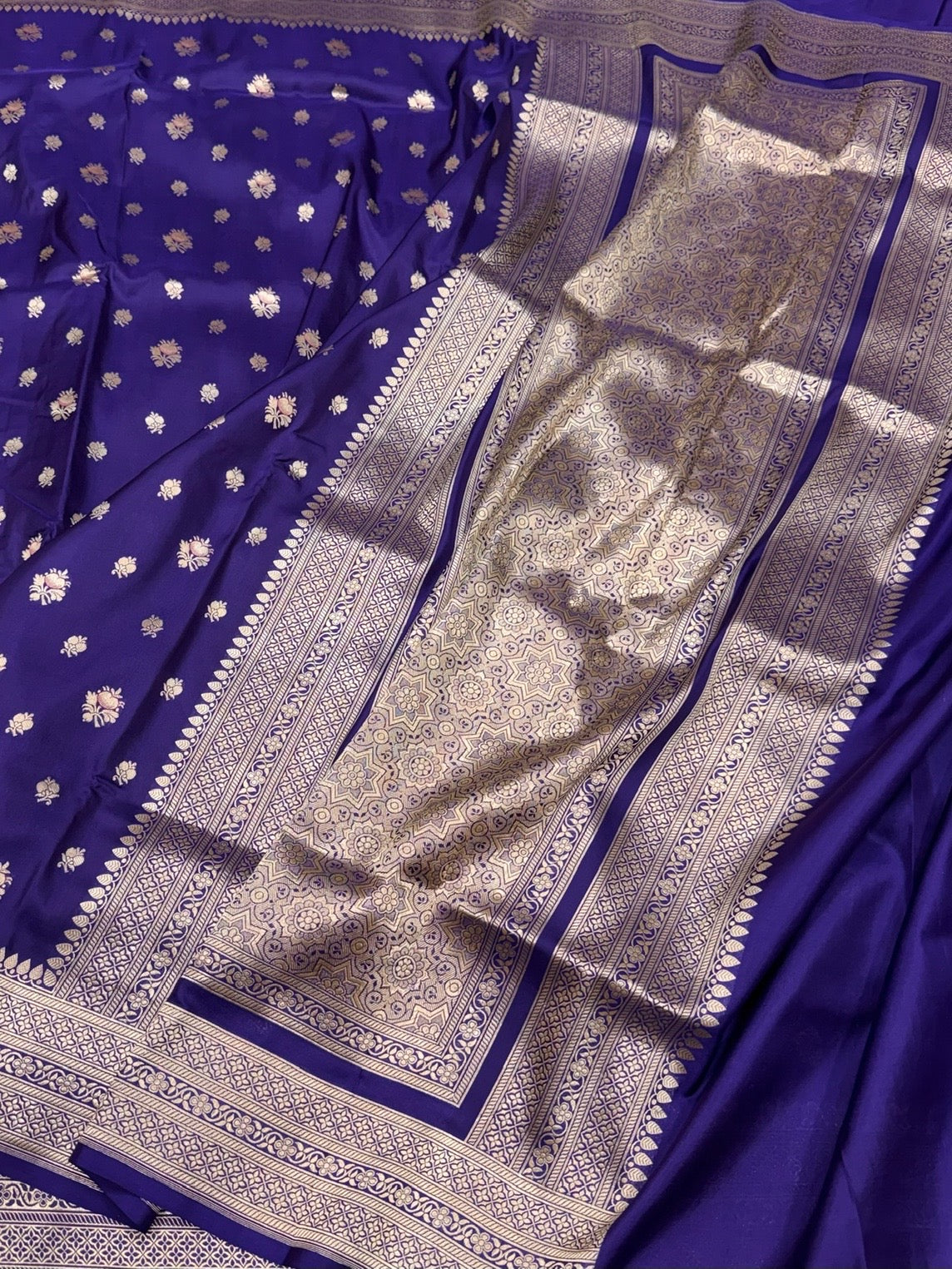 Banarasi Minakari Pure Katan Silk Saree | Pure Silk | Minakari Work | Cutwork Technique | Banarasi Katan Silk Saree