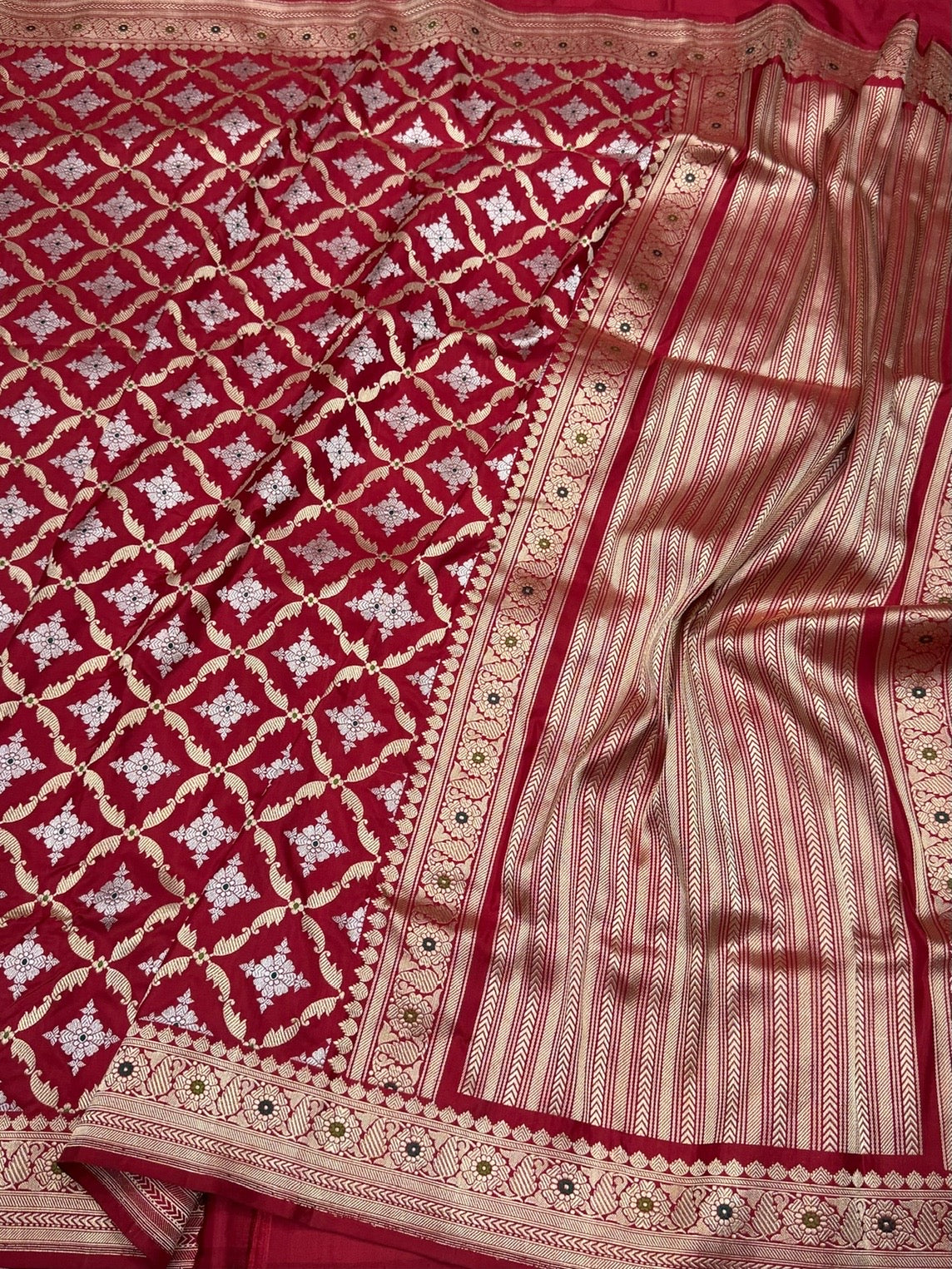 Red Handwoven Pure Banarasi Silk Saree