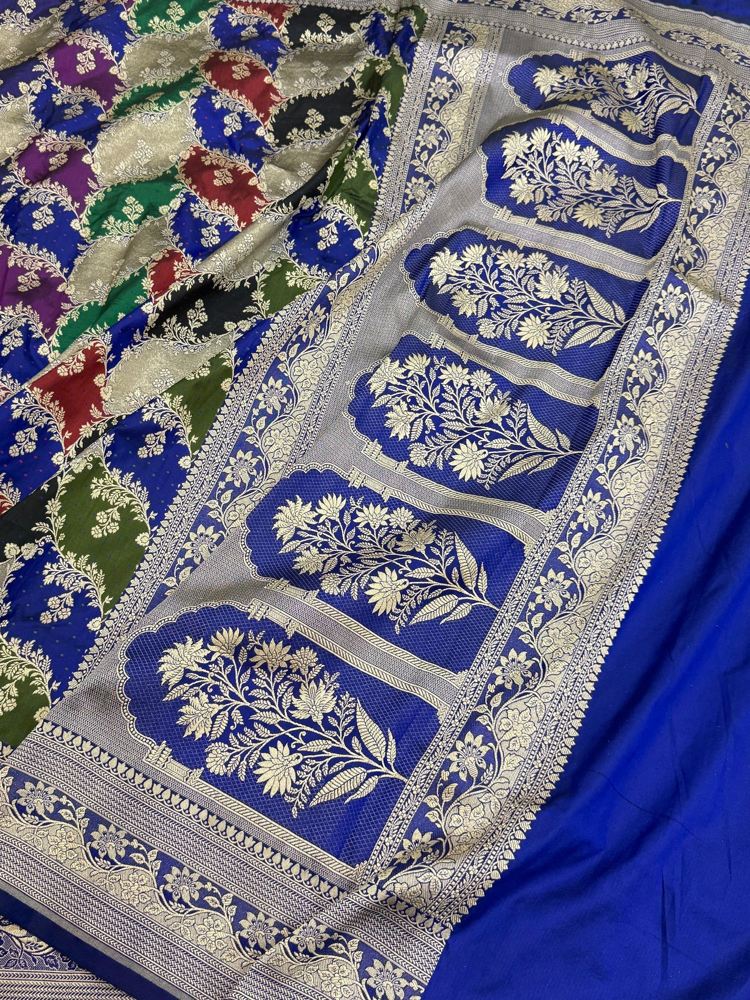 Banarasi Pure Rangkaat Silk Saree – Cutwork Weave in 100% Pure Katan Silk