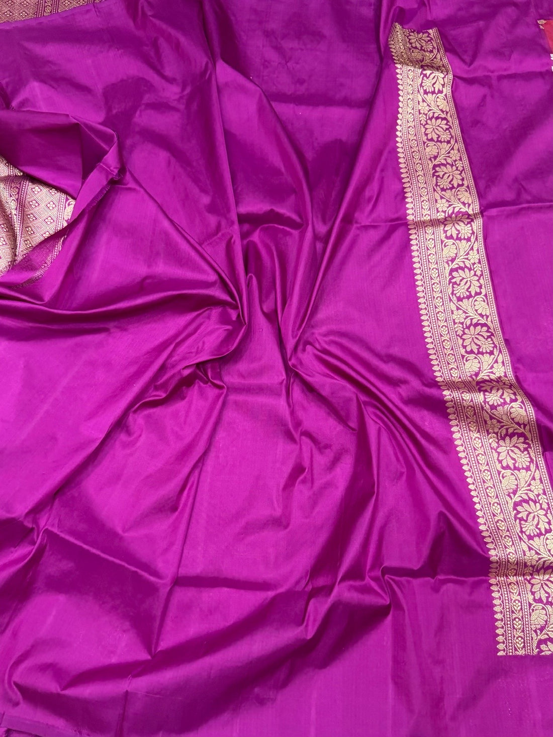Purple Handwoven Pure Banarasi Rangkaat Silk Saree