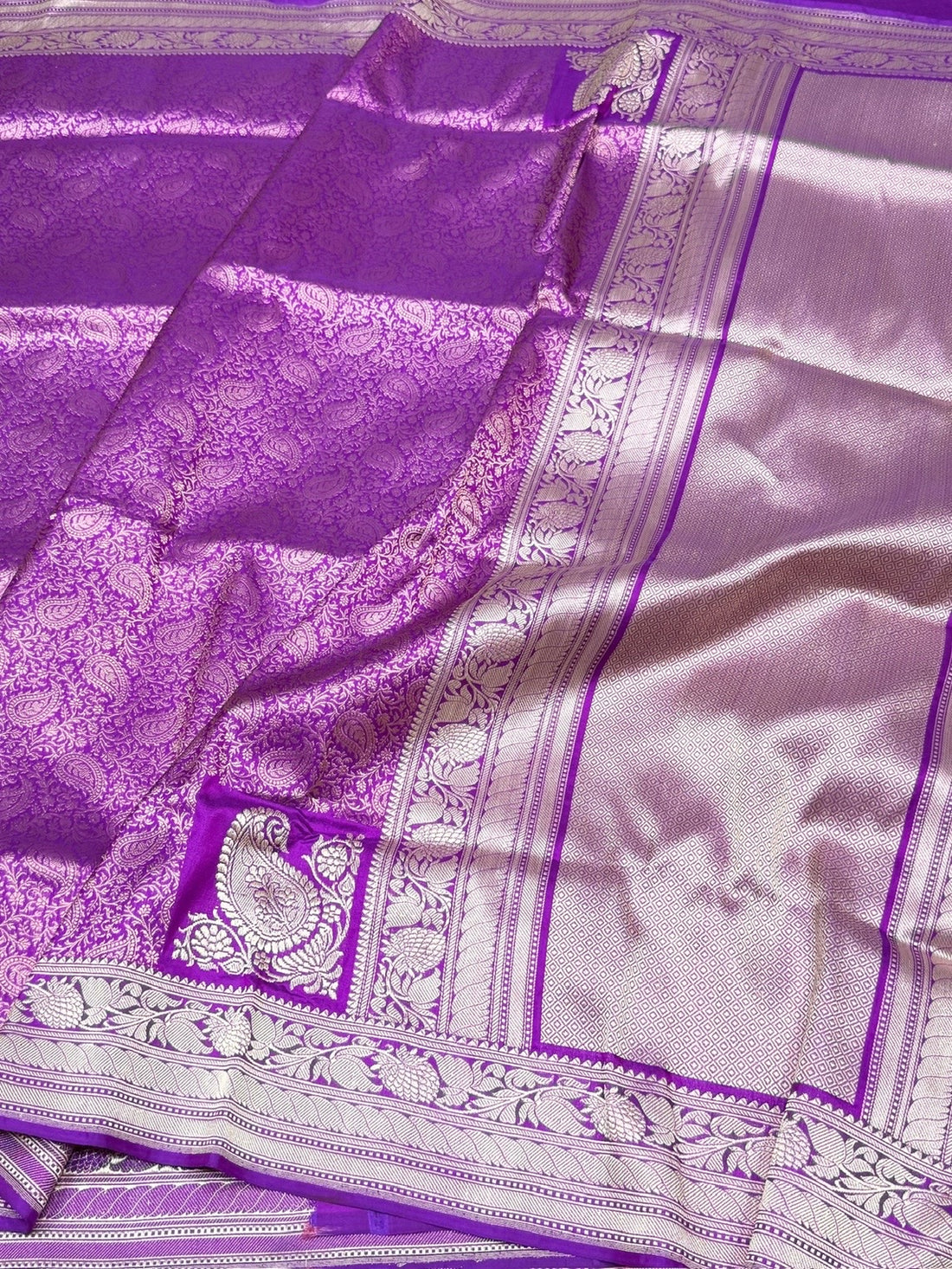 Purple Handwoven Pure Banarasi Brocade Silk Saree