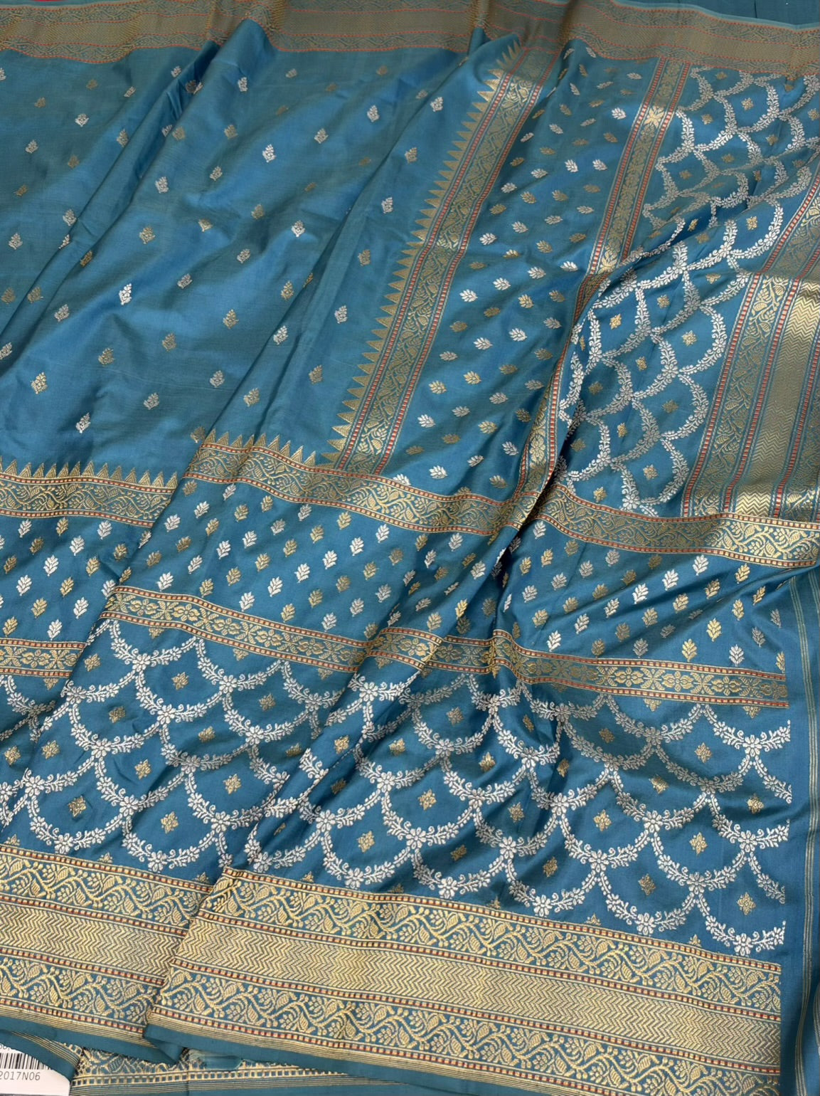 Turquoise Blue Handwoven Banarasi Pure Katan Silk Saree