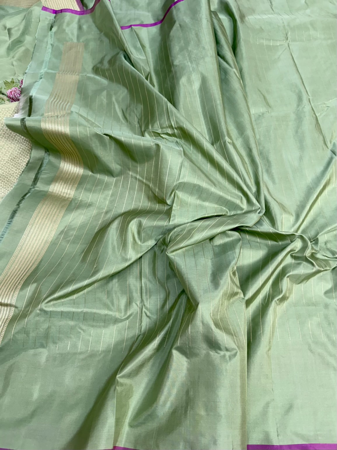 Pista Handwoven Pure Banarasi Silk Saree in Kadwa Weave