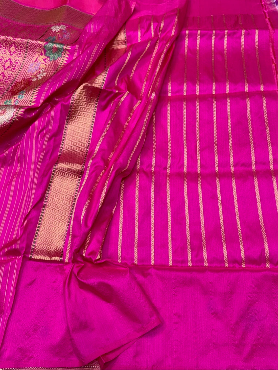 Orange Handwoven Pure Banarasi Organza Silk Saree in Kadwa Weave | 100% Pure Kora Silk