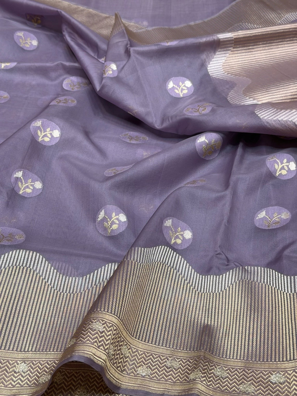 Dusty lavender Handwoven Pure Organza Silk Saree