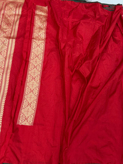 Red Pure Banarasi Silk Brocade Saree in Katan Mulberry Silk – Classic Banaras Weave