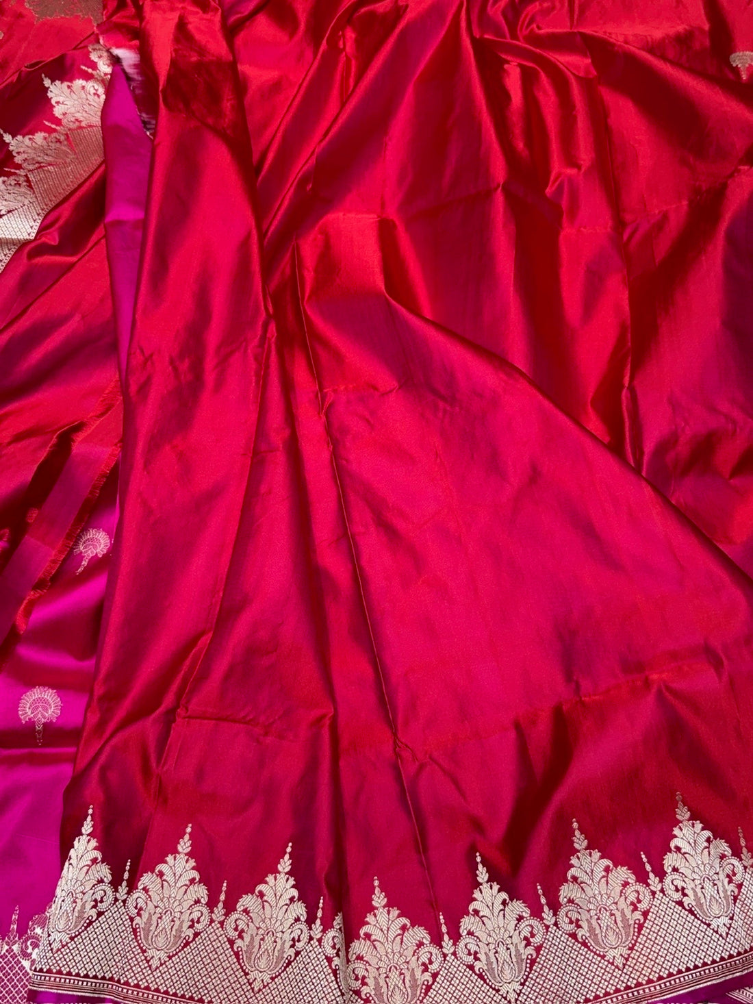 Red Handwoven Pure Banarasi Satin Silk Saree