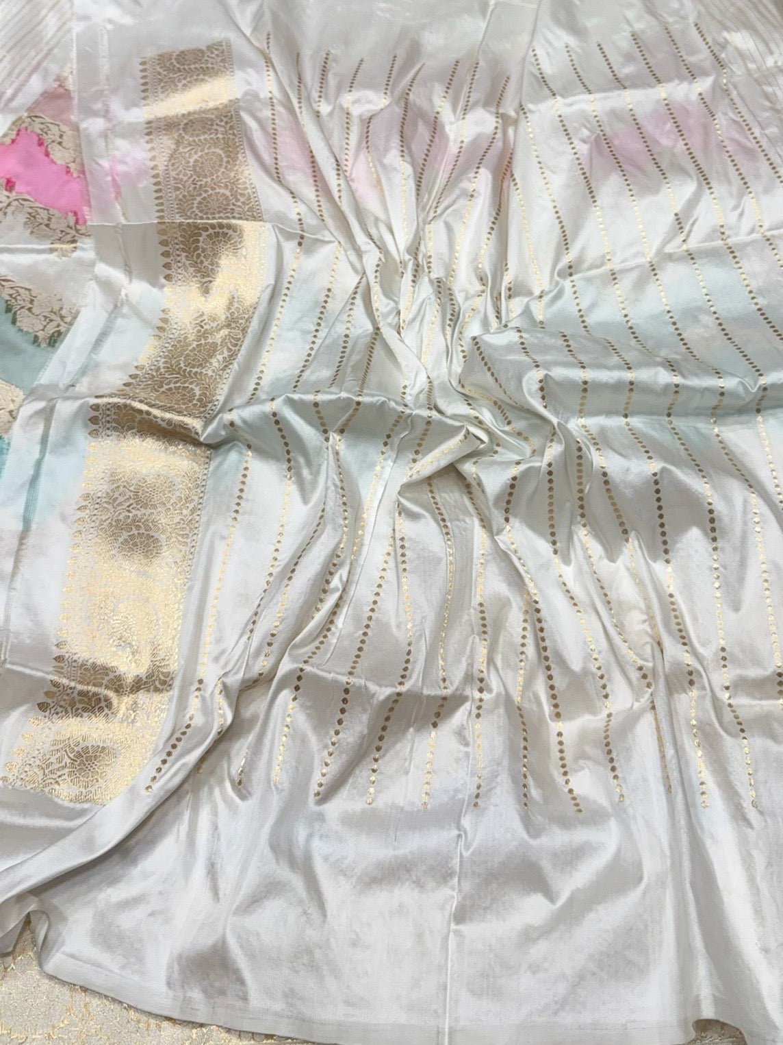Ivory Handwoven Pure Banarasi Rangkaat Silk Saree – Pure Katan Silk