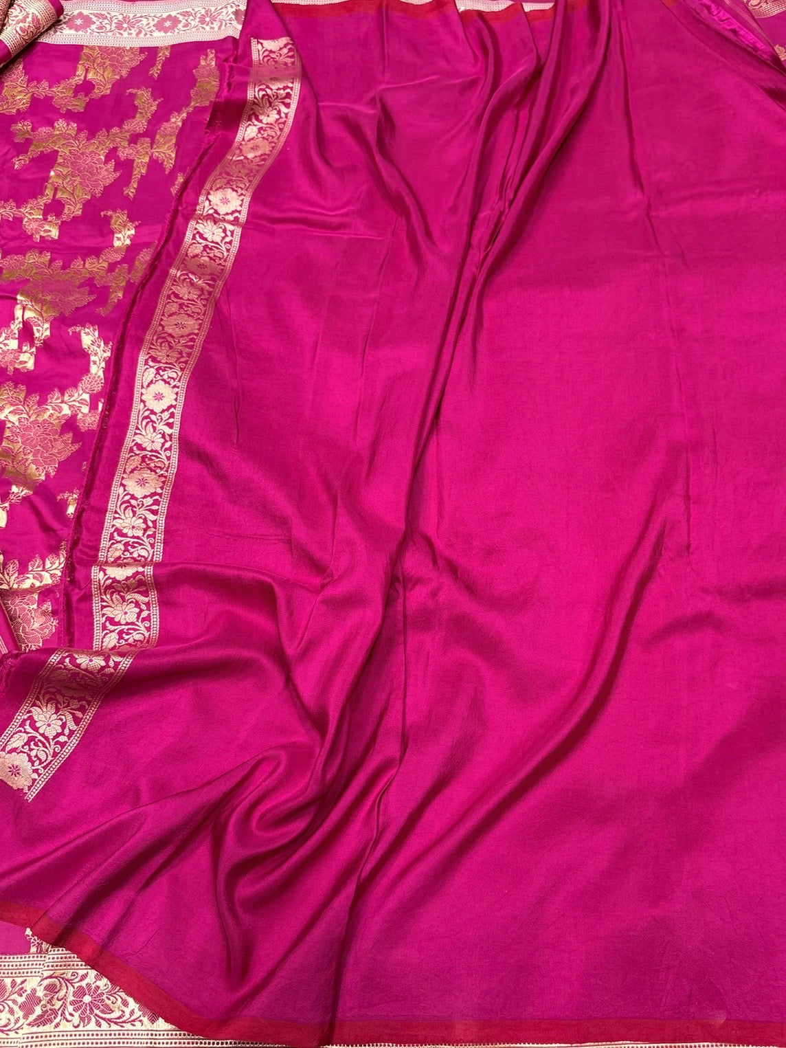 Rani Pink Handwoven Pure Banarasi Silk Saree