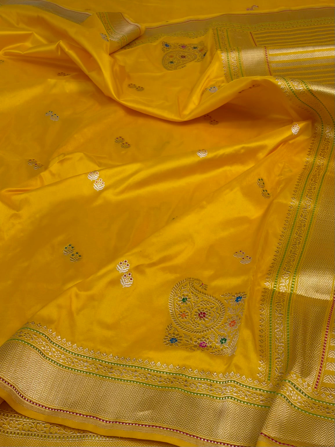 Yellow Handwoven Pure Banarasi Katan Silk Saree