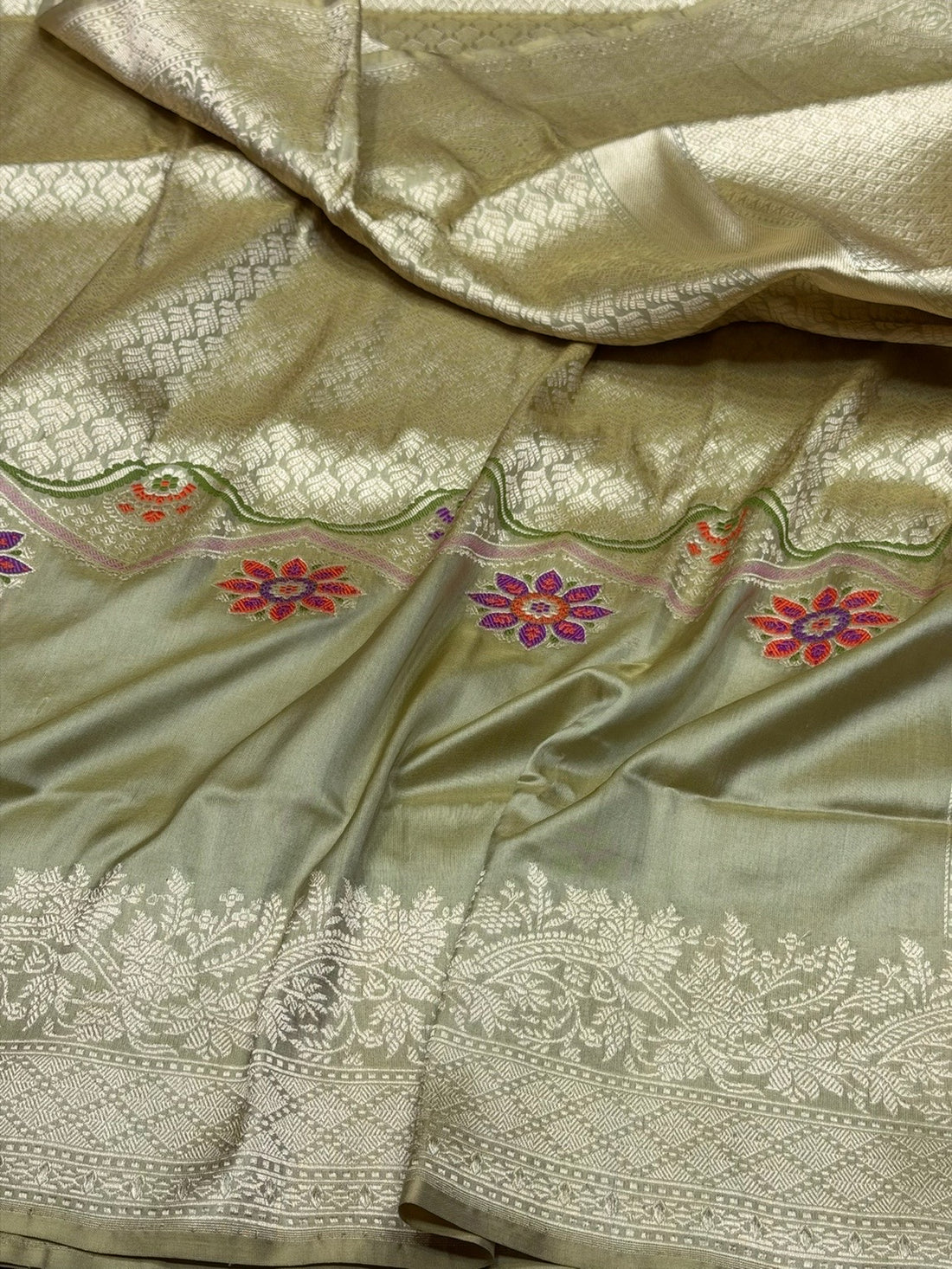 Olive Green Handwoven Pure Banarasi Silk Kadwa Saree – 100% Pure Katan Mulberry Silk Brocade