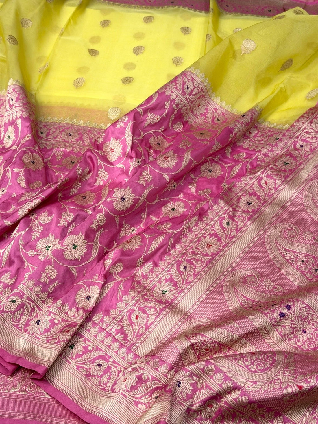 Lemon Yellow / Gajiri Pink Handwoven Pure Banarasi Silk Saree
