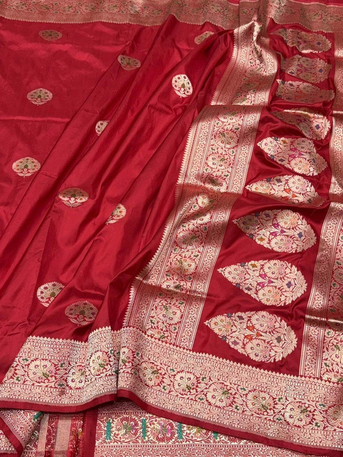 Red Handwoven Pure Banarasi Silk Saree