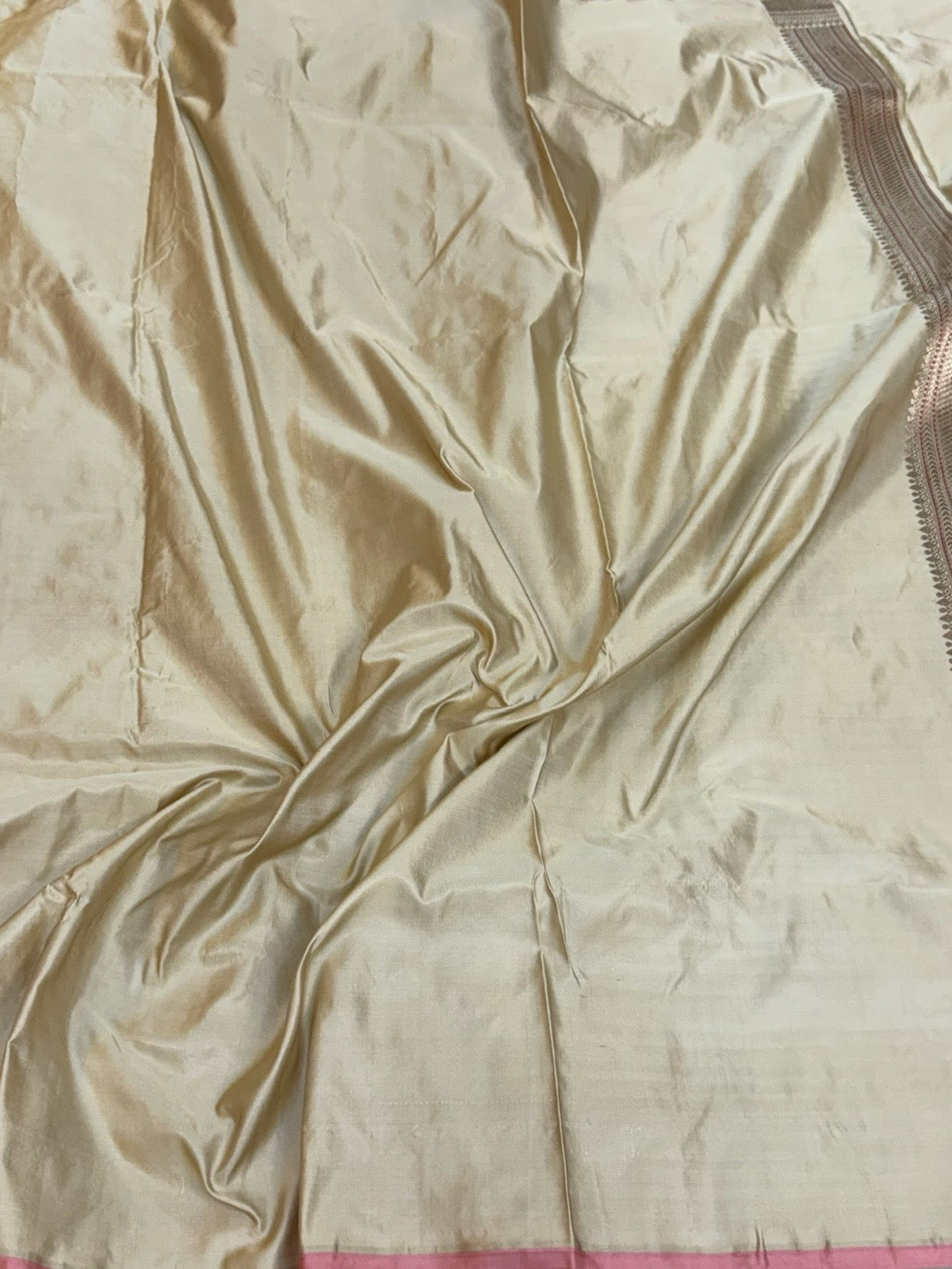 Ivory Handwoven Khimkhab Banarasi Pure Silk Brocade Sareee