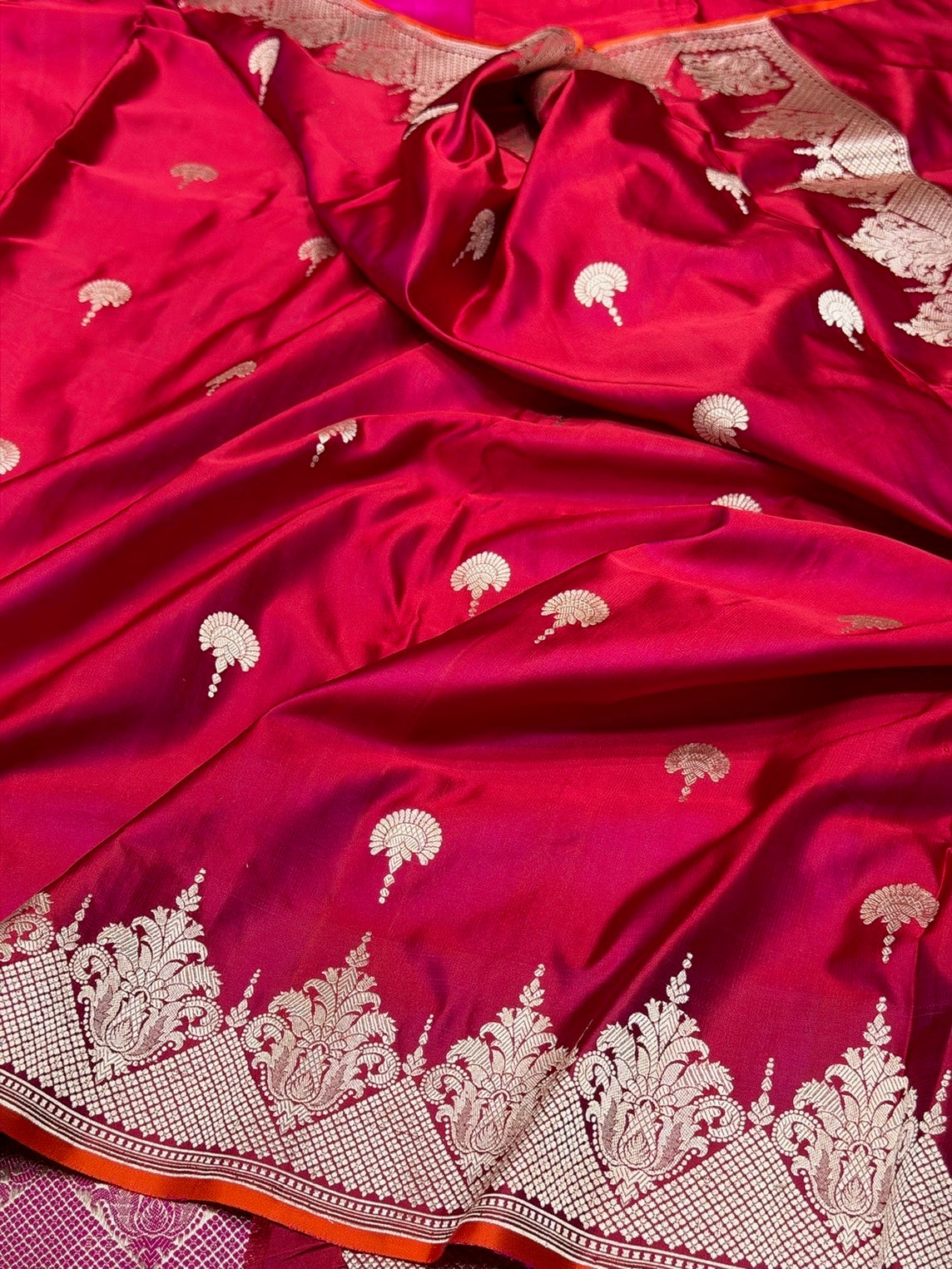 Red Handwoven Pure Banarasi Satin Silk Saree