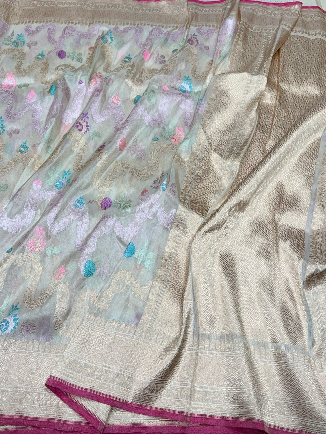 Ivory Handwoven Pure Banarasi Tissue Saree