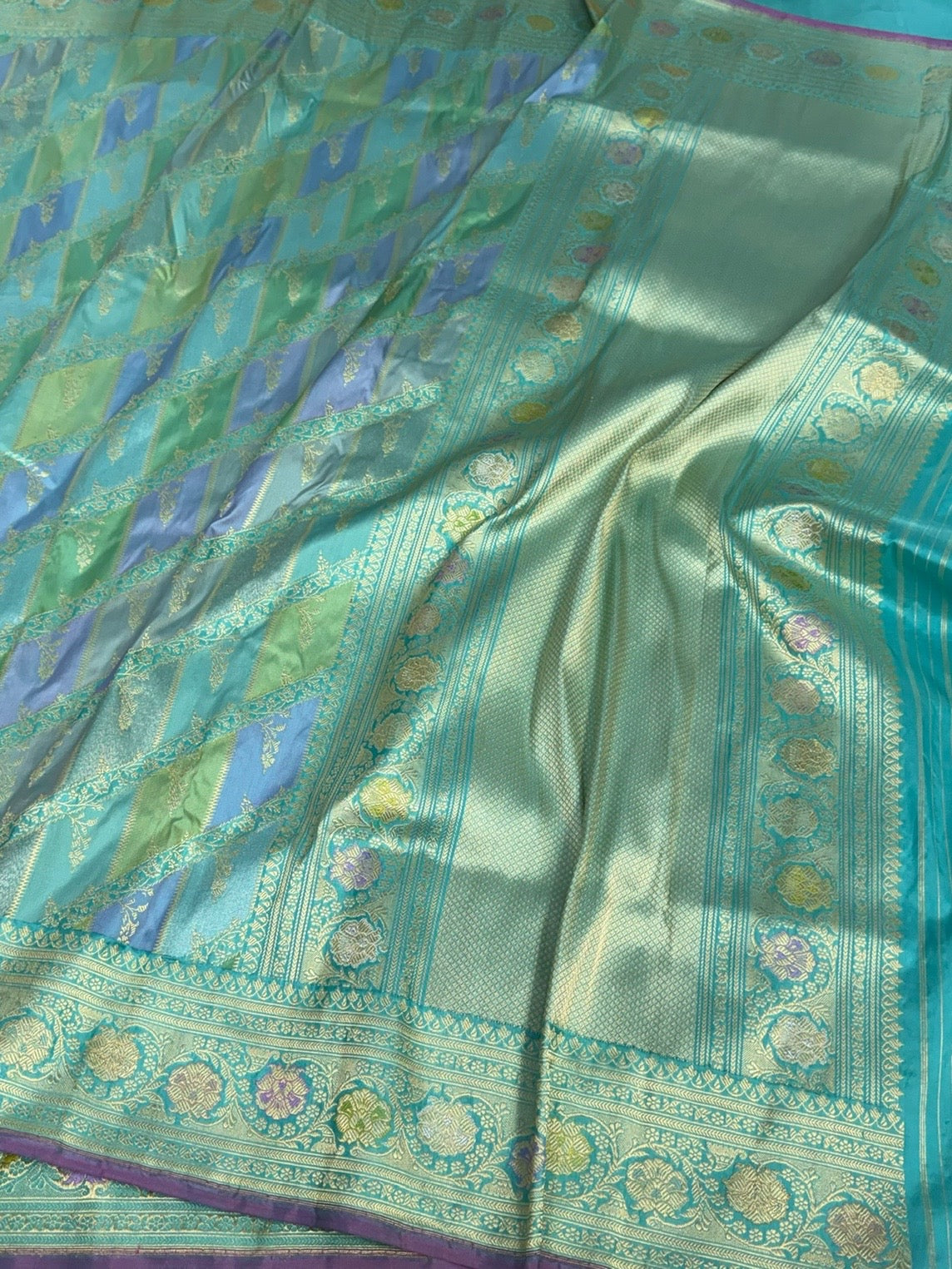 Sea Green Handwoven Pure Banarasi Rangkaat Silk Saree