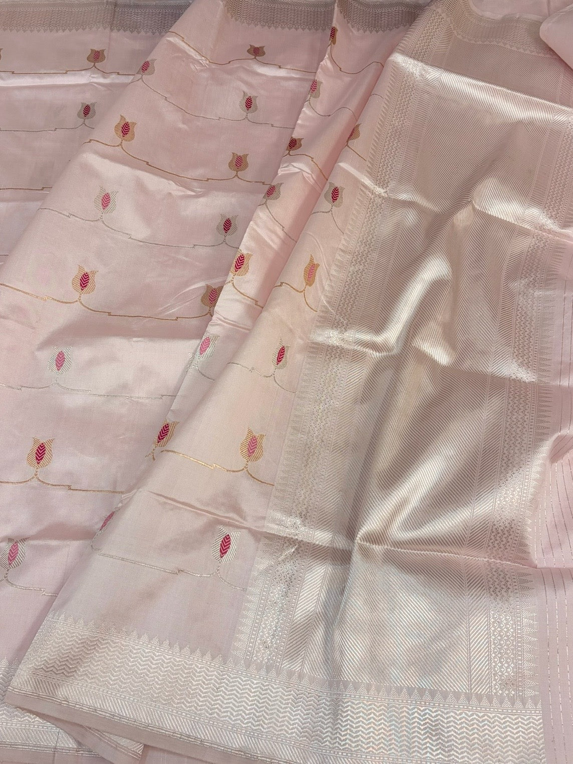 Baby Pink Handwoven Pure Banarasi Katan Silk Saree