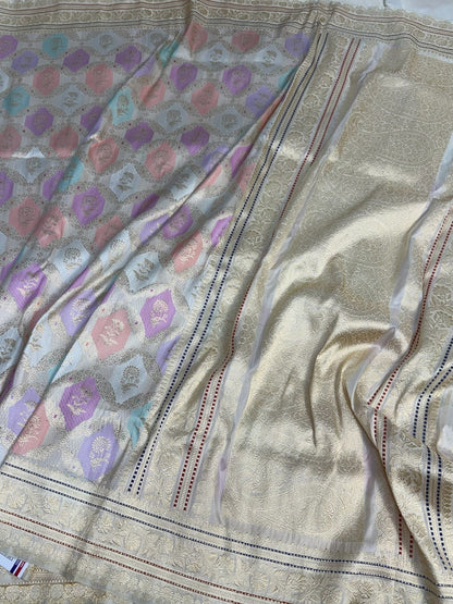 Ivory Handwoven Pure Banarasi Rangkaat Silk Saree – Pure Katan Silk
