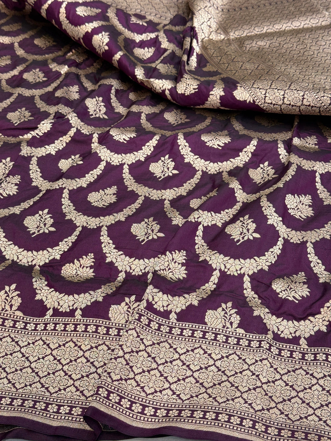 Majenta Banarasi Necklace Pure Katan Silk Saree | Pure Silk | Cutwork Technique | Banarasi Katan Silk Saree
