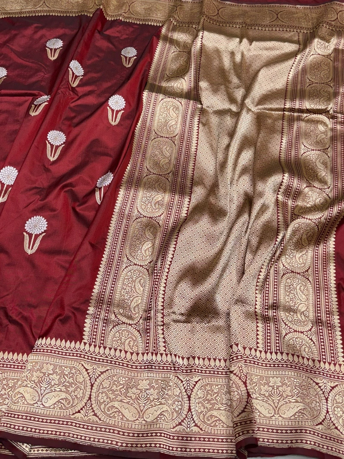 Maroon Handwoven Pure Banarasi Silk Saree in Kadwa Weave | 100% Pure Katan Silk