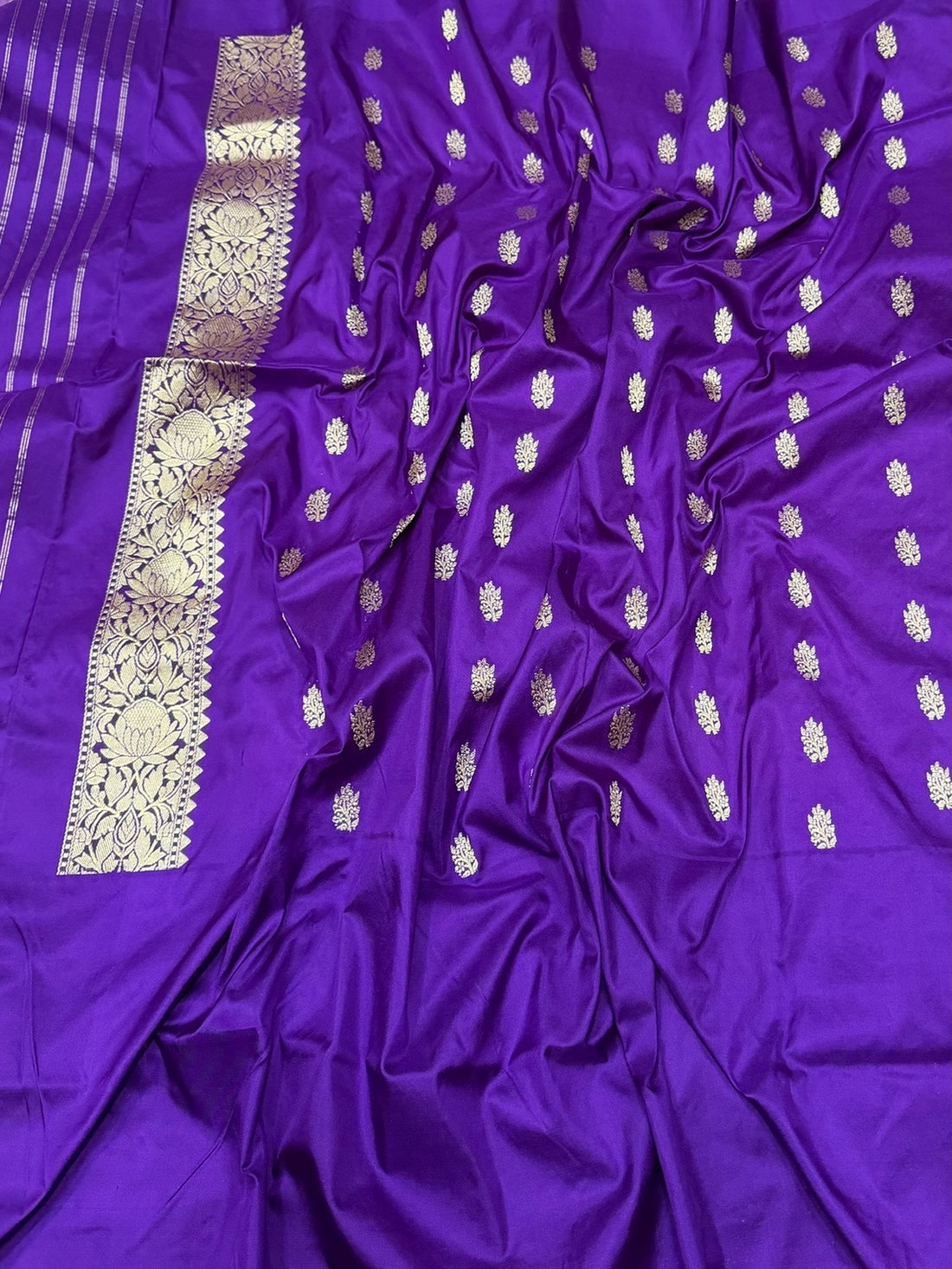 Gajiri Pink / Purple Handwoven Pure Banarasi Silk Saree