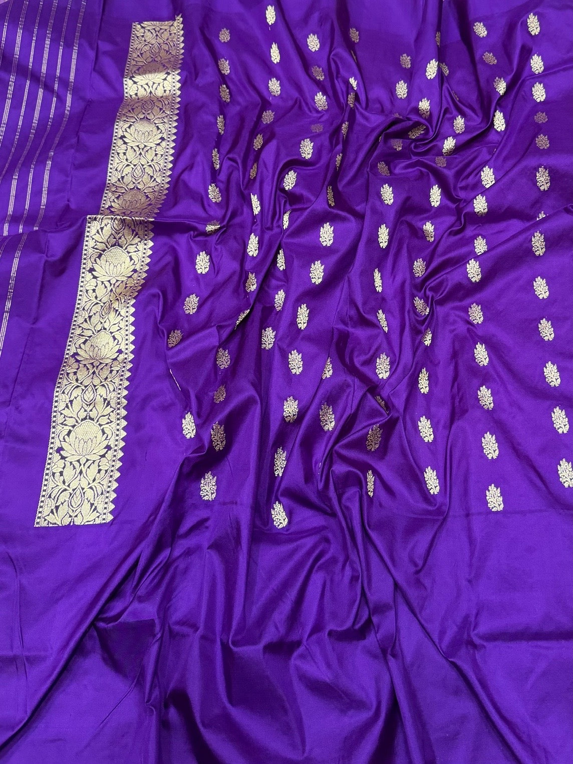 Gajiri Pink / Purple Handwoven Pure Banarasi Silk Saree