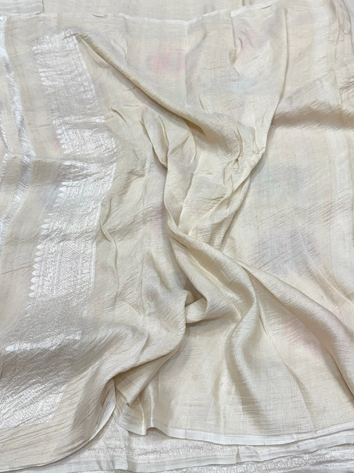 Ivory Handwoven Pure Tussar Georgette Saree