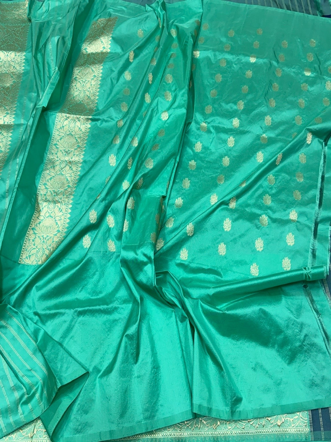Navy Blue &amp; Sea Green Handwoven Pure Banarasi Silk Saree – Kadwa Weave in 100% Katan Mulberry Silk