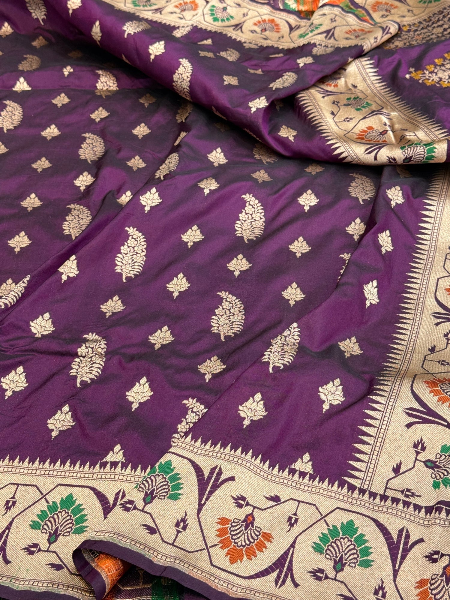 Banarasi Pure Minakari Paithni Border Saree