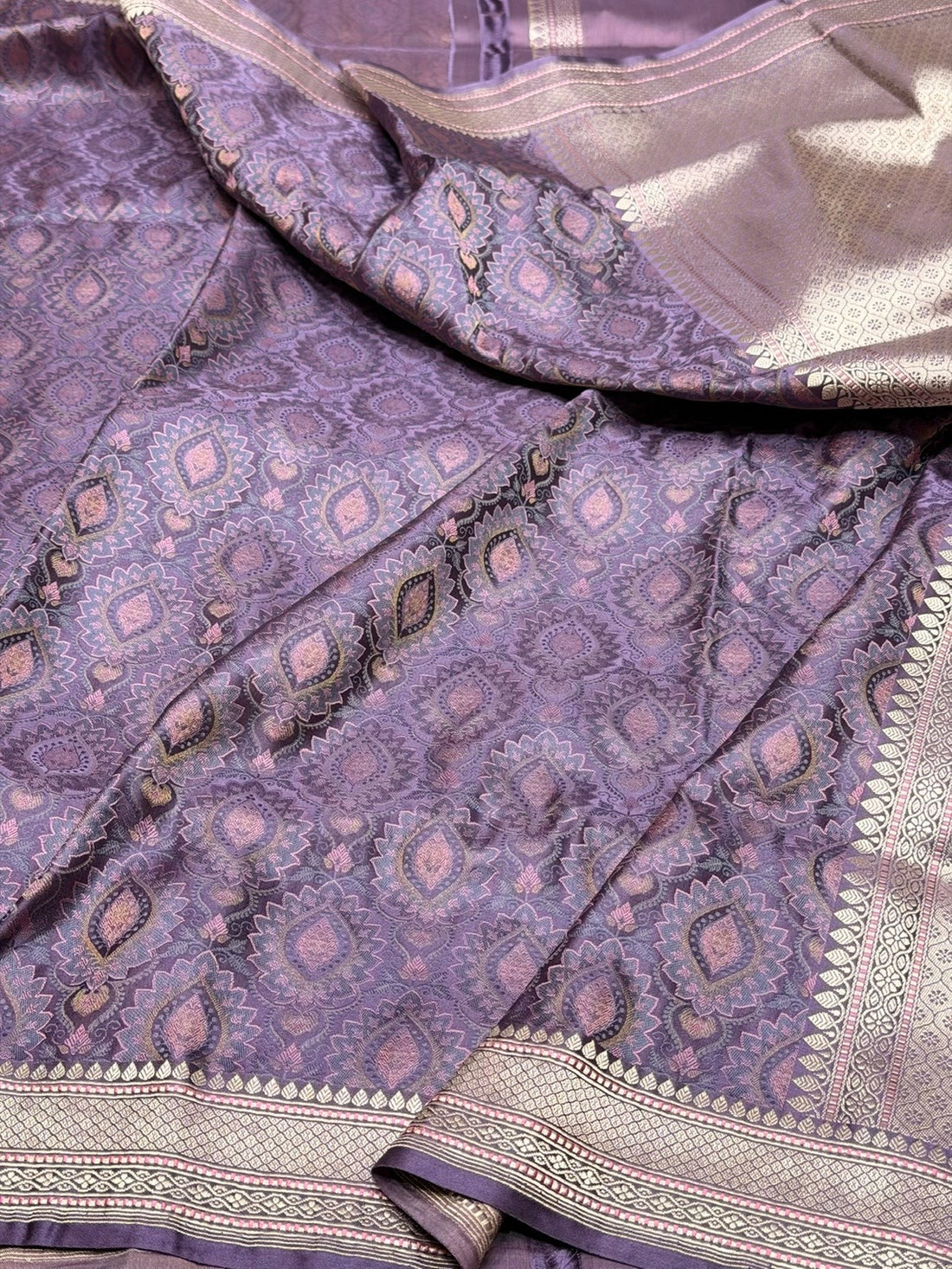 Lavender Handwoven Pure Banarasi Satin Tanchoi Silk Saree – 100% Pure Satin Silk, Kadwa Weave