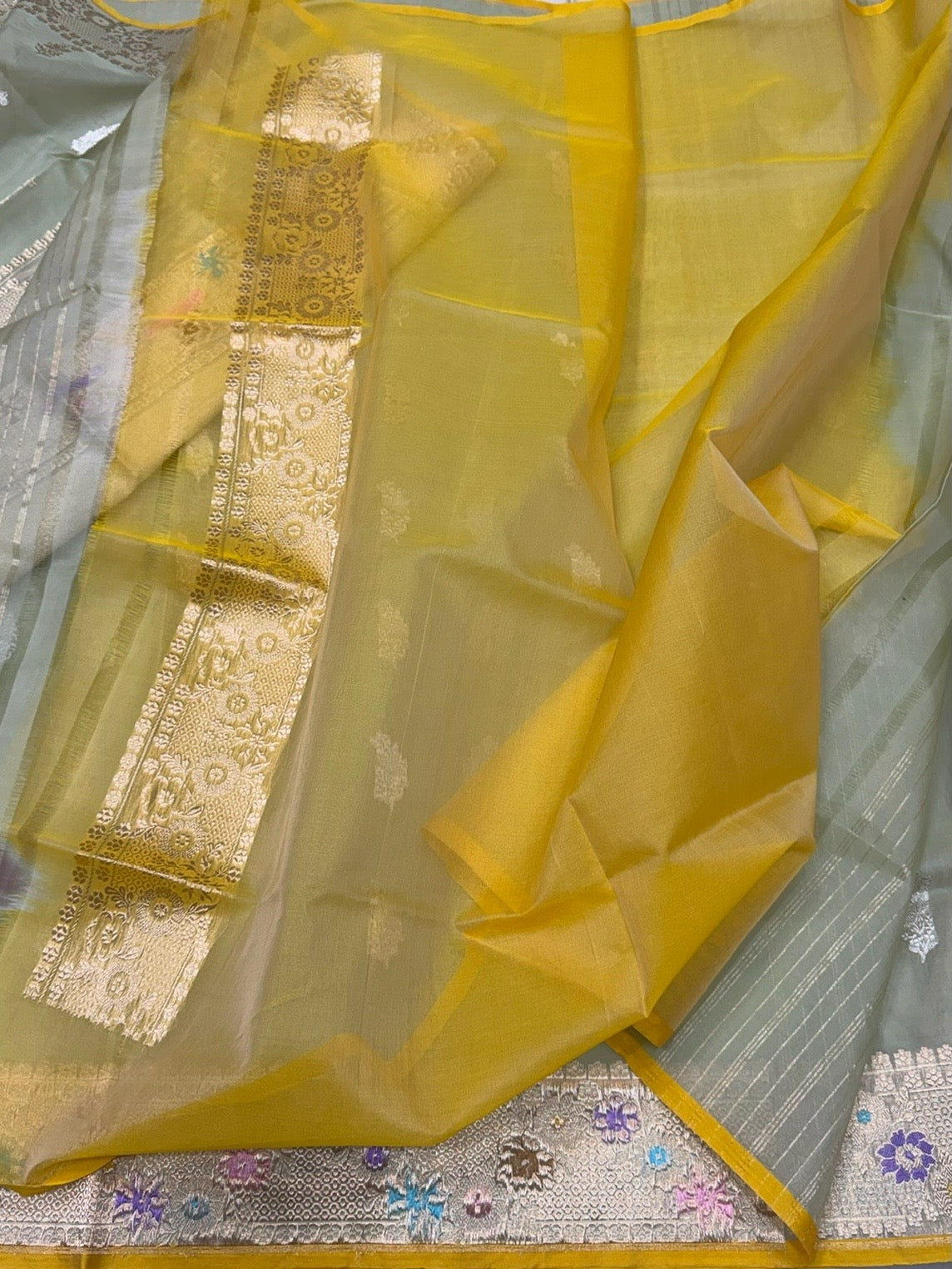 Pista Handwoven Pure Banarasi Organza Silk Saree – Kadwa Weave in Kora Mulberry Silk