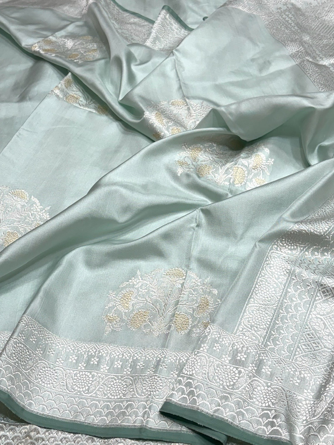 Powder Blue Handwoven Pure Banarasi Ektara Silk Saree