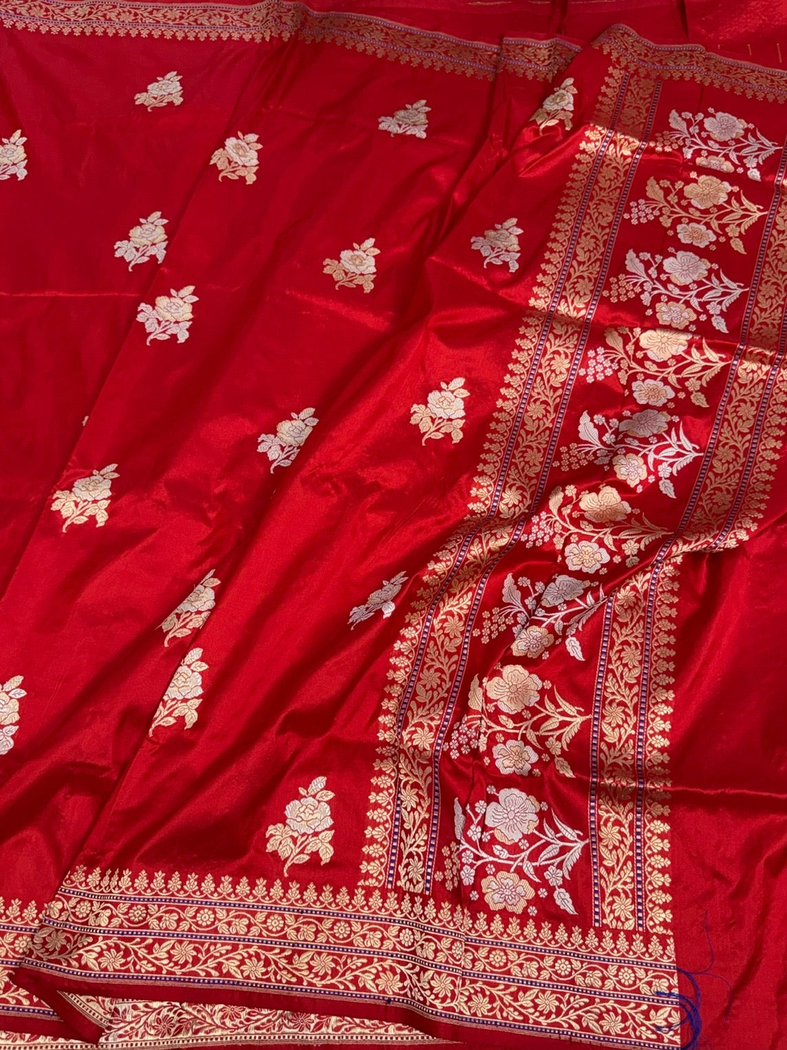 Red Handwoven Pure Banarasi Silk Saree