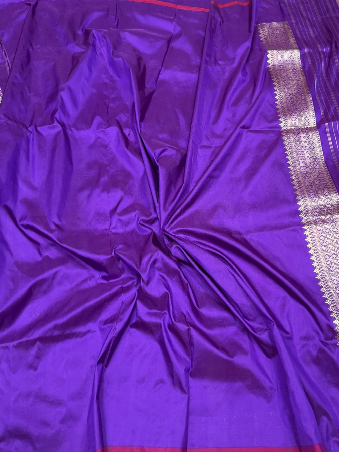 Purple Rangkaat Handwoven Pure Banarasi Silk Saree