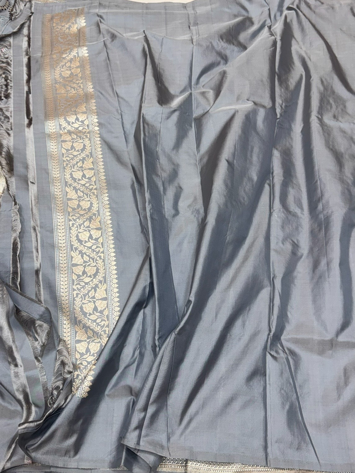 Steel Grey Handwoven Pure Banarasi Silk Saree – Kadwa Weave in 100% Katan Mulberry Silk