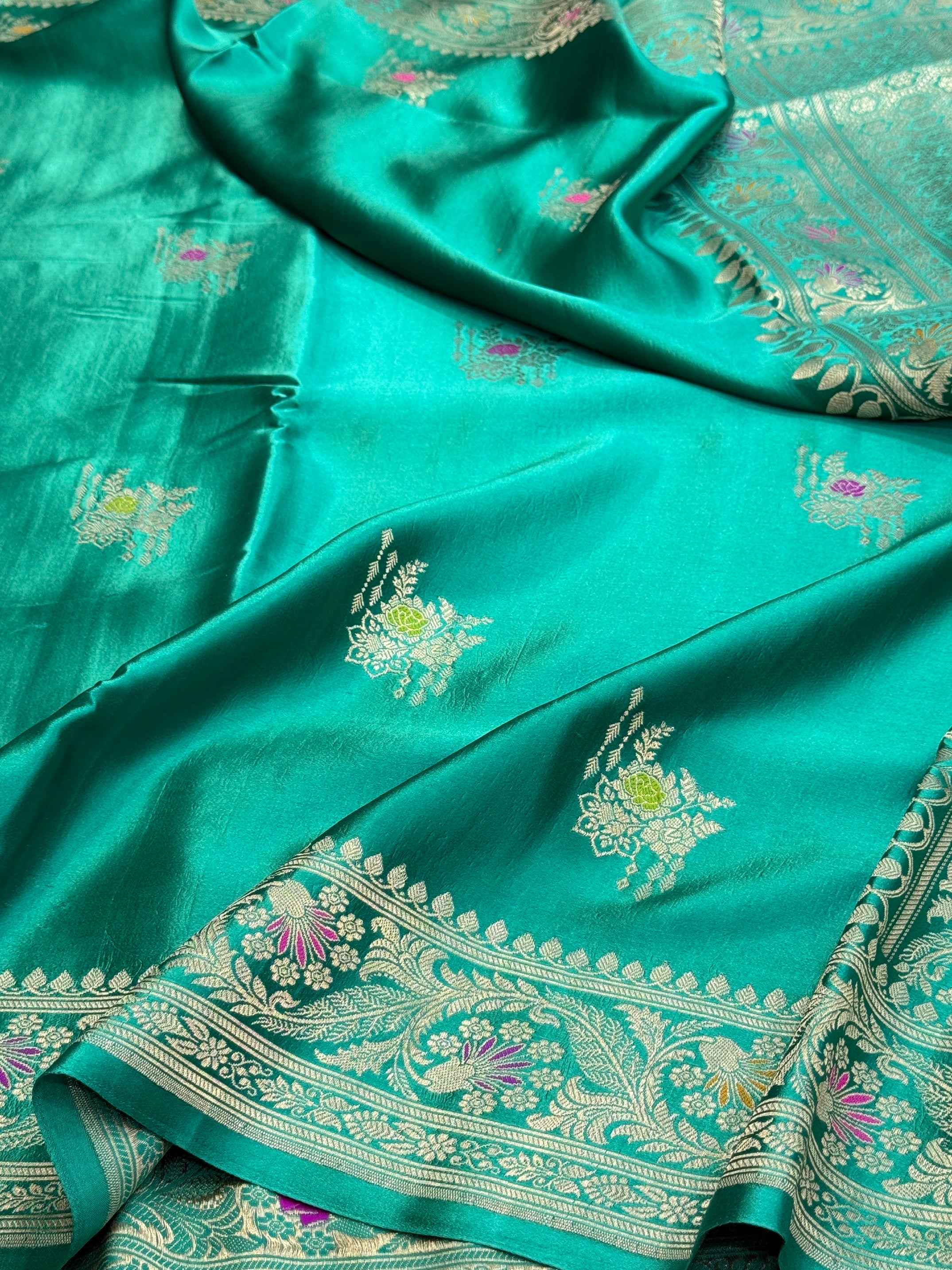 Sea Green Handwoven Pure Mashru Banarasi Satin Silk Saree – Kadwa Weave | Authentic Banaras Handloom