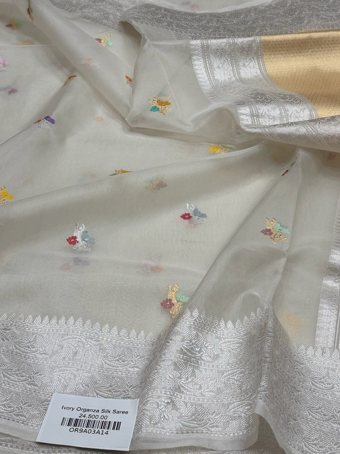 Ivory Handwoven Pure Banarasi Organza Silk Saree