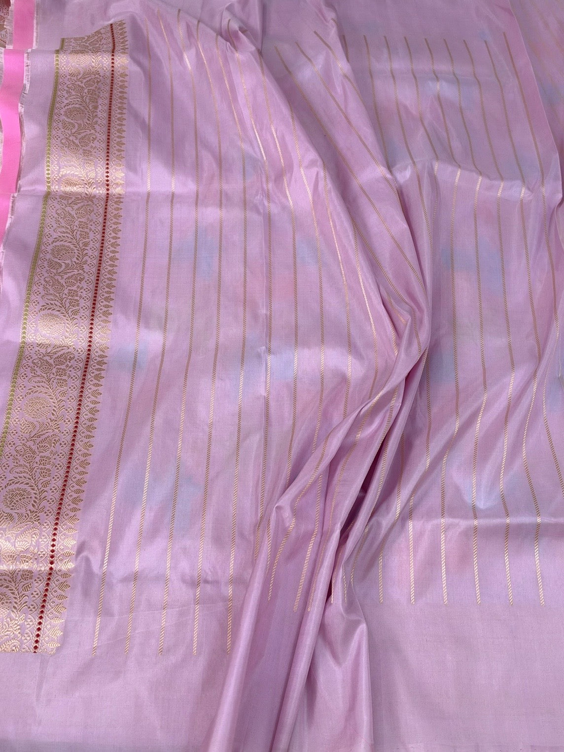 Light Lavender Handwoven Pure Banarasi Rangkaat Silk Saree