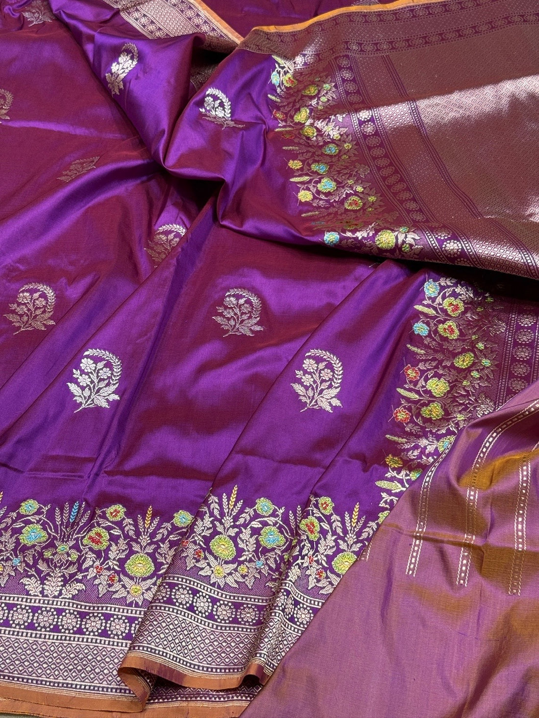Purple Handwoven Pure Banarasi Silk Saree