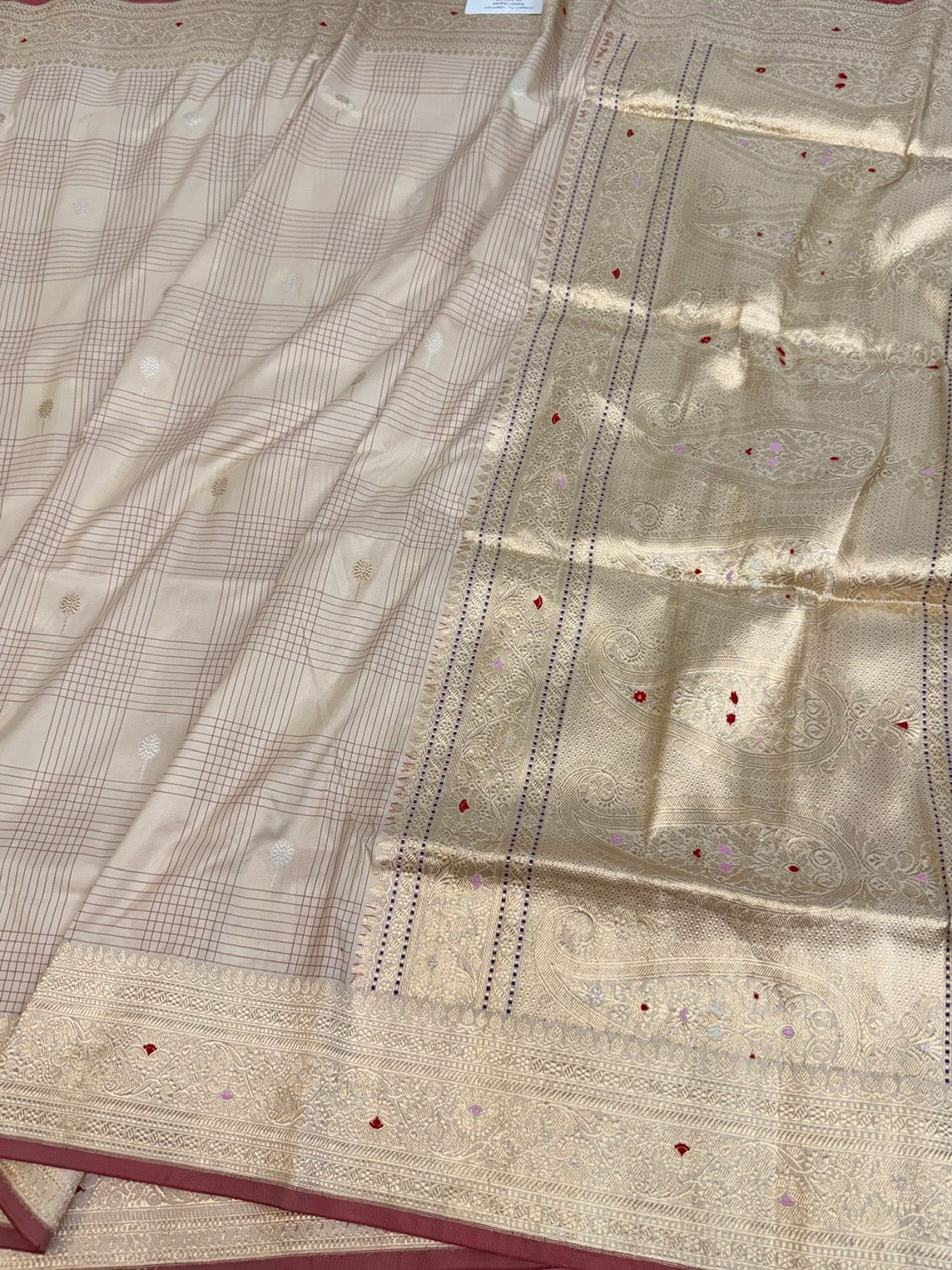 Cream Handwoven Pure Banarasi Silk Saree