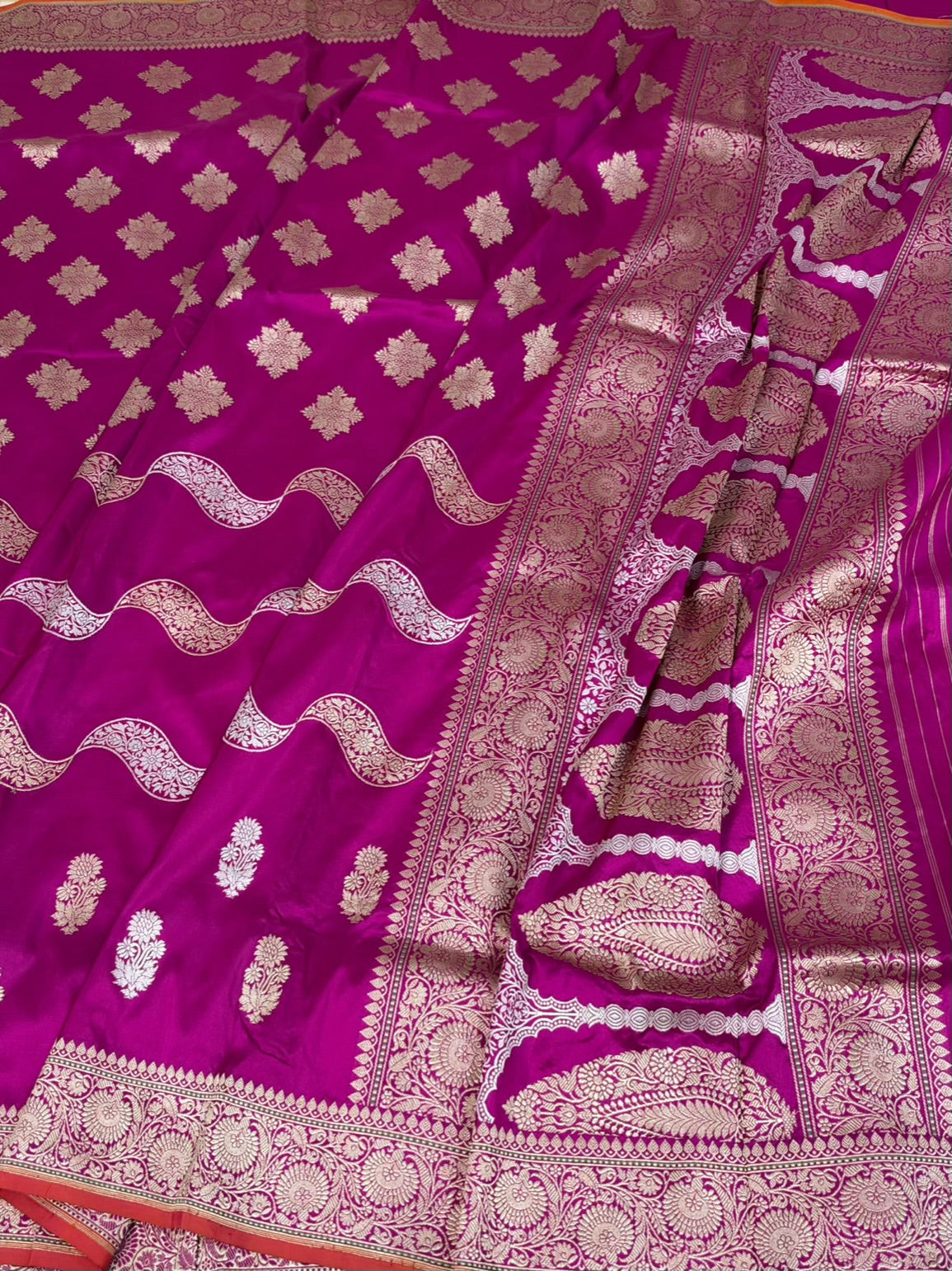 Rani Pink Handwoven Banarasi Pure Katan Silk Saree