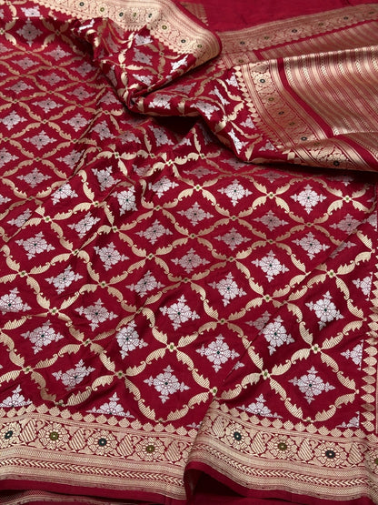 Red Handwoven Pure Banarasi Silk Saree