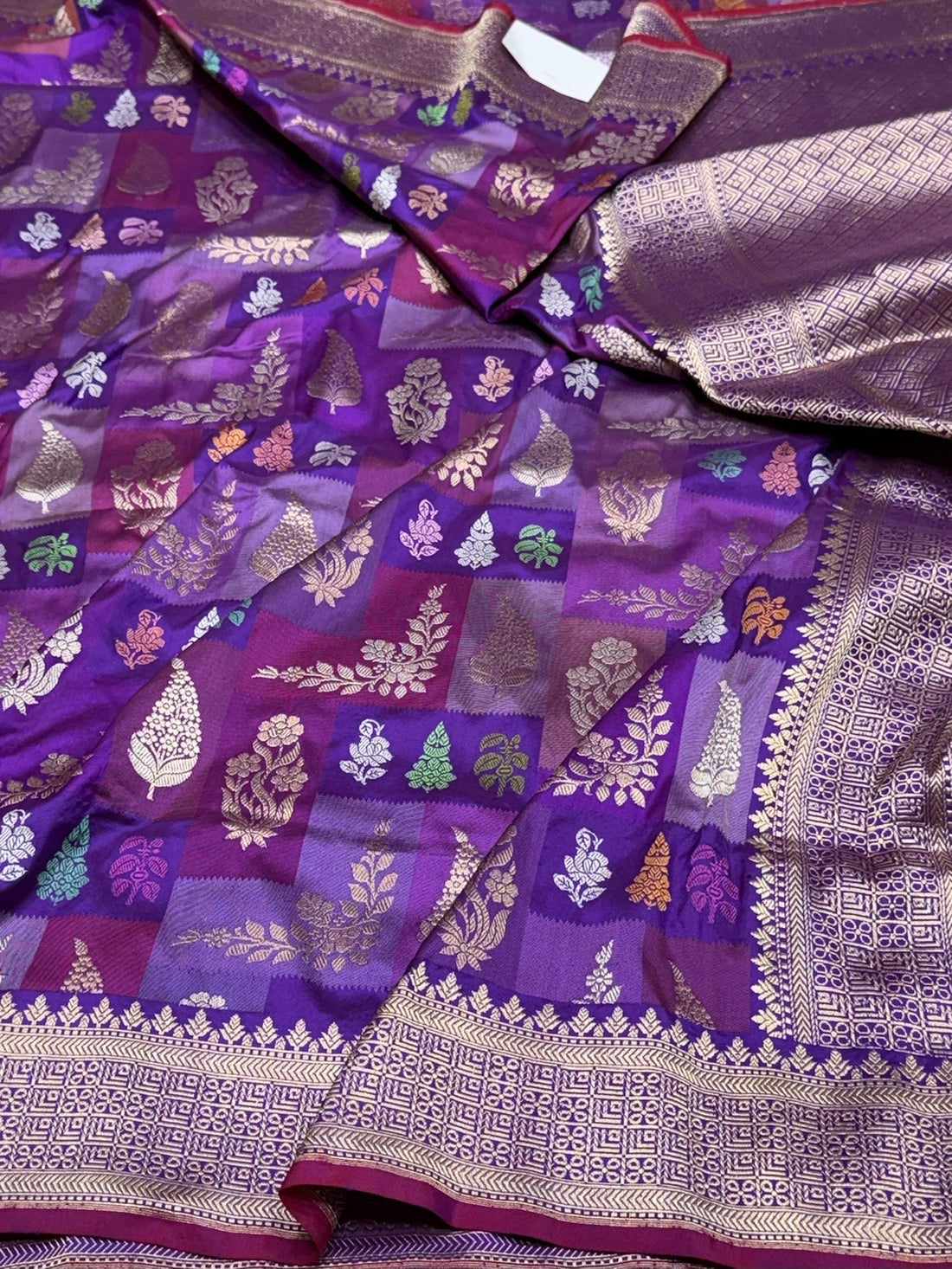 Purple Rangkaat Handwoven Pure Banarasi Silk Saree