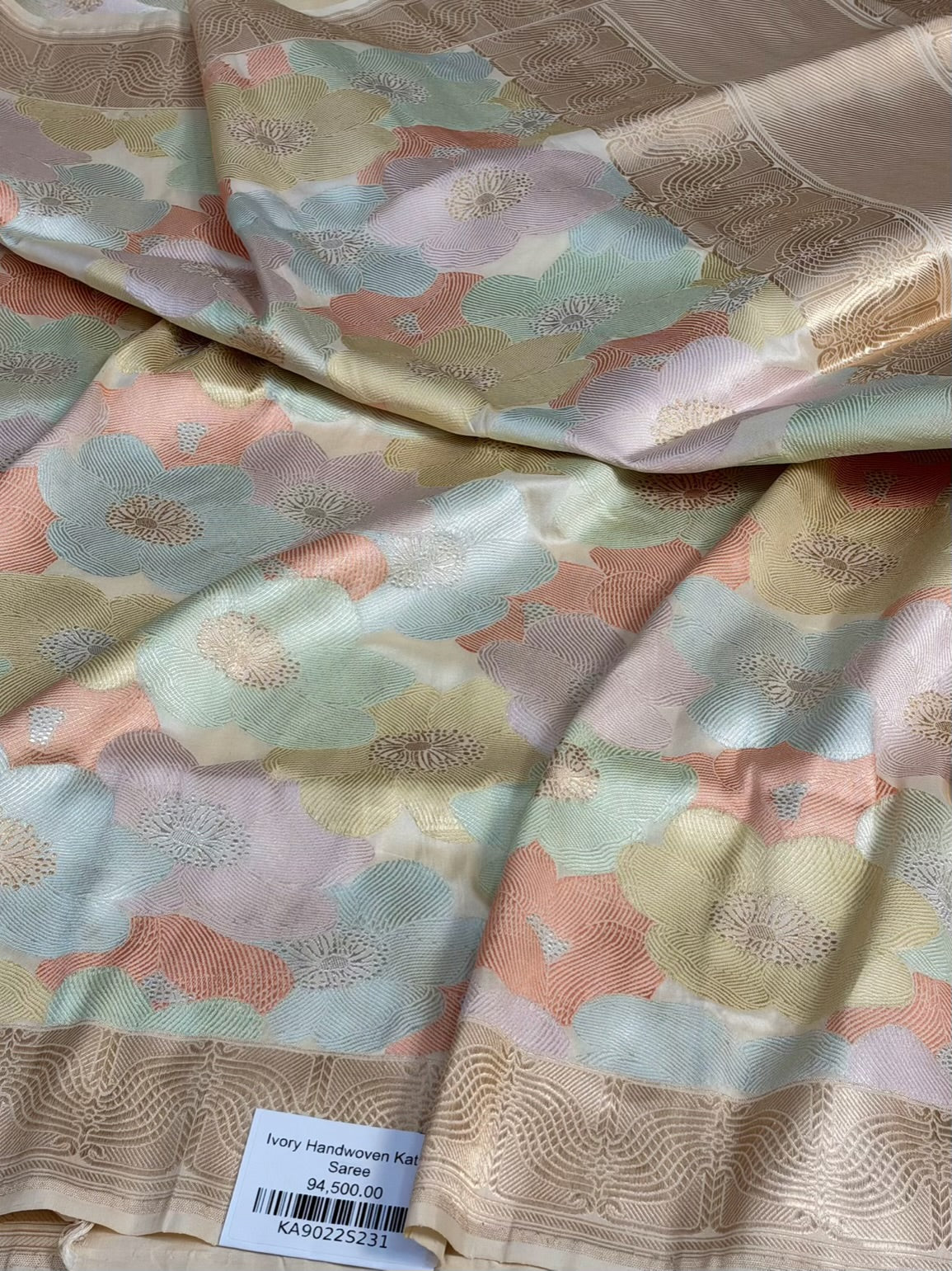 Ivory Handwoven Pure Banarasi Katan Silk Saree