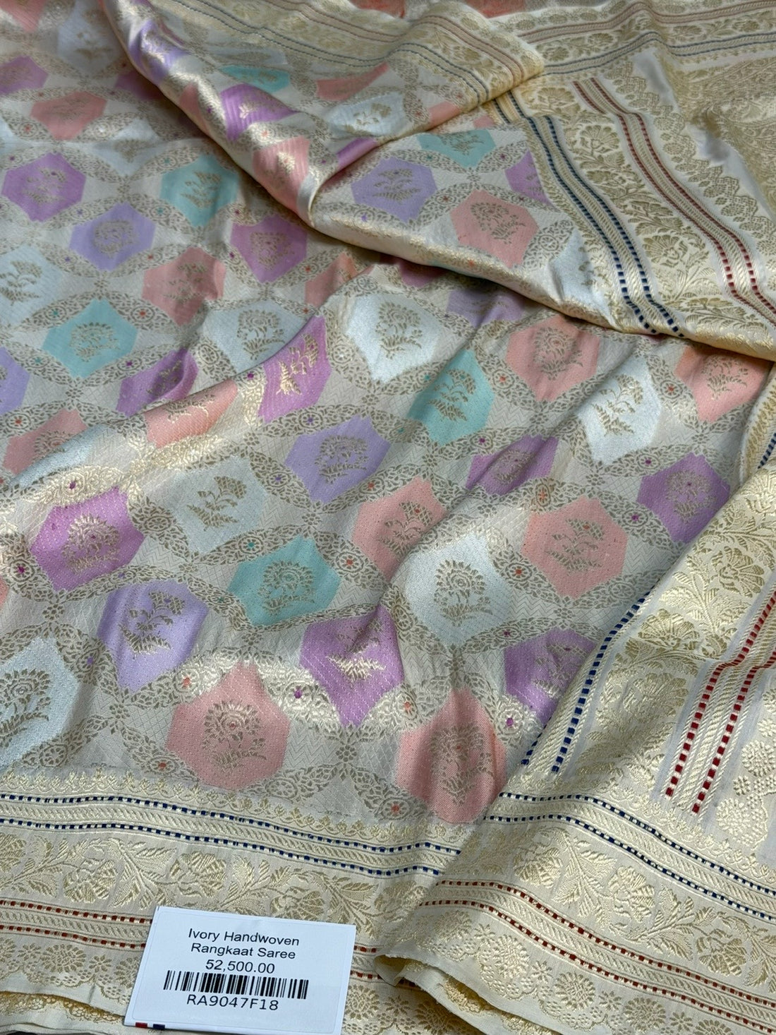 Ivory Handwoven Pure Banarasi Rangkaat Silk Saree – Pure Katan Silk